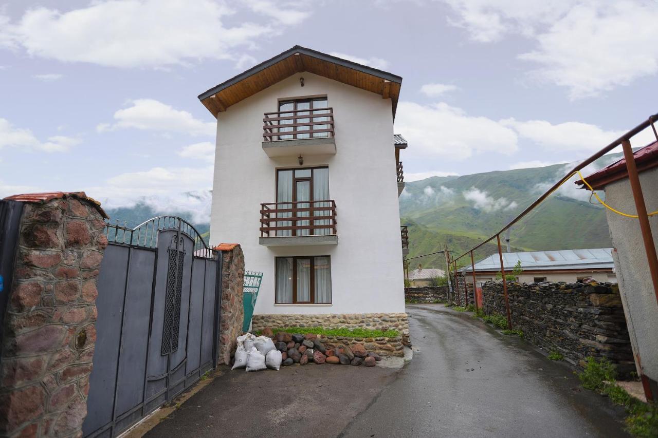 Sno Inn Kazbegi Luaran gambar
